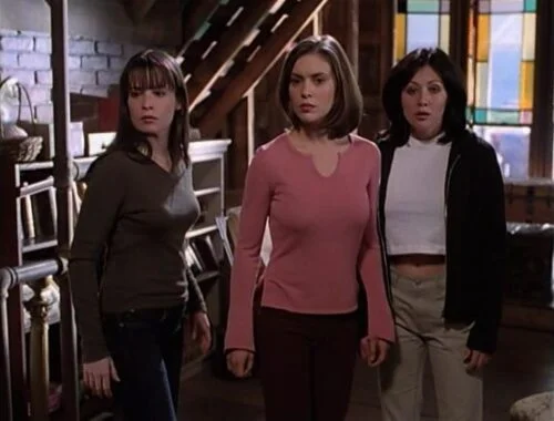 Quels sont les prénoms des 3 sœurs Halliwell au début de la série Charmed ? 